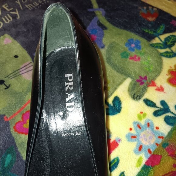 Prada italian black patent leather heals size EU 39.5 - Picture 3 of 6
